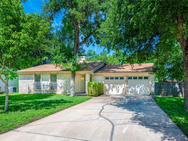 11508 Pyreneese DR