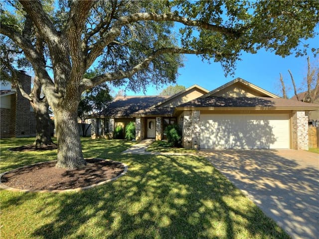 11508 Sweetshade Ln