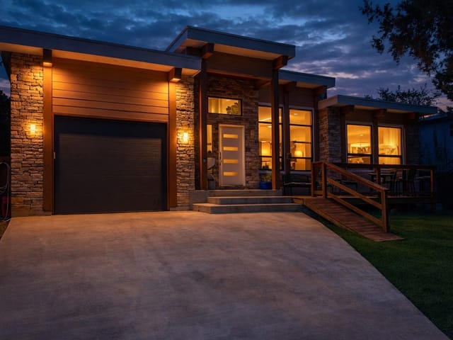 1151 Eastview Dr