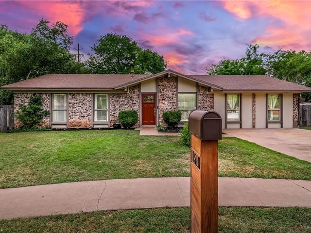11510 Fast Horse Dr