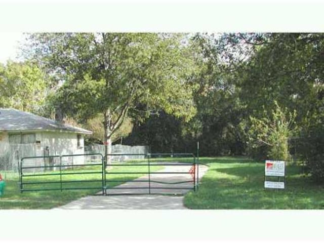 1151c Brookswood