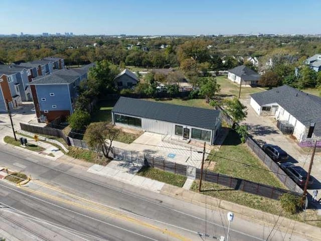 1152 Webberville RD
