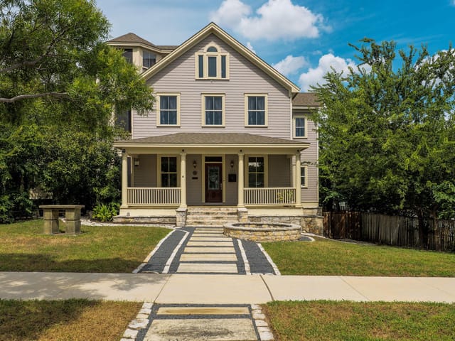 View 1153 San Bernard ST 1153 San Bernard ST, photo 1 of 6, Austin, TX