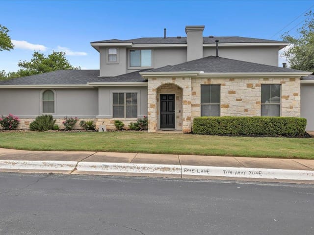 11558 Spicewood PKWY Unit #18