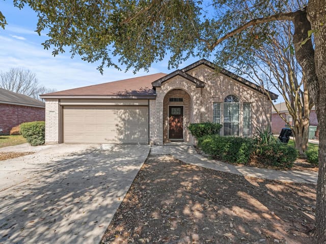 1156 Woodlands Dr