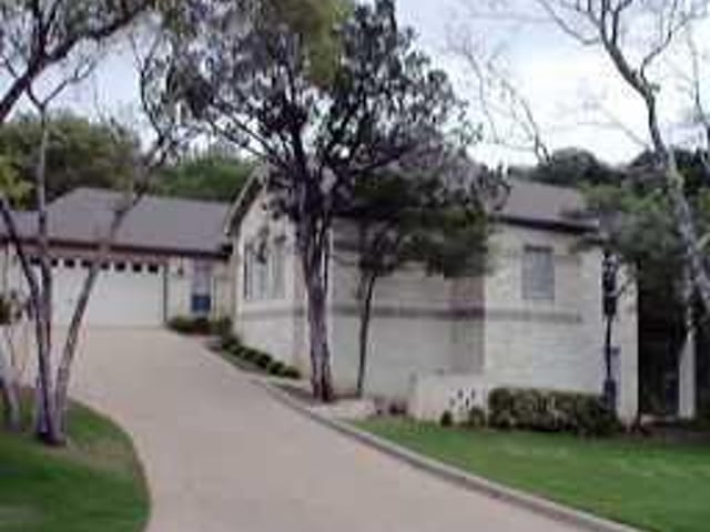 116 BLUFF PARK CRES
