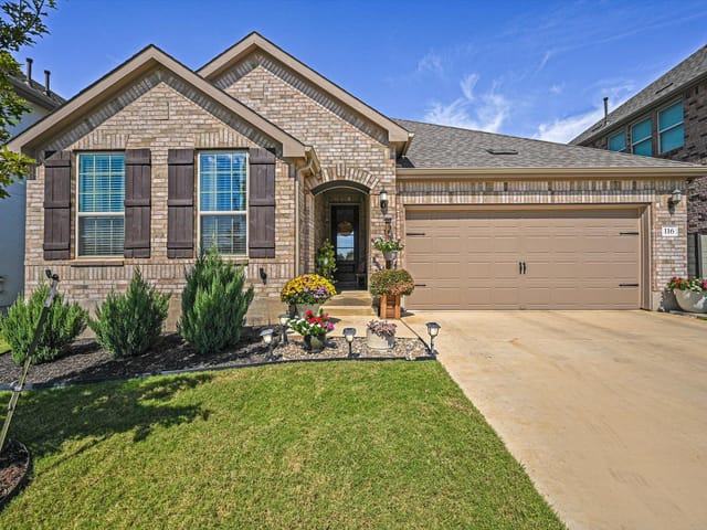 116 Peach Orchard LN