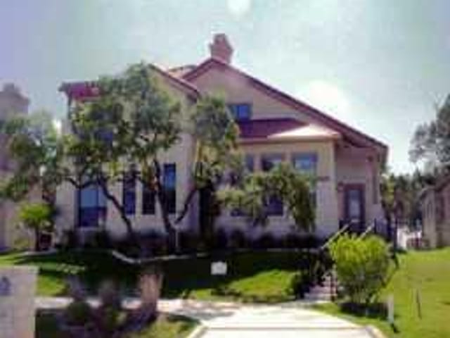 116 THE HILLS DR
