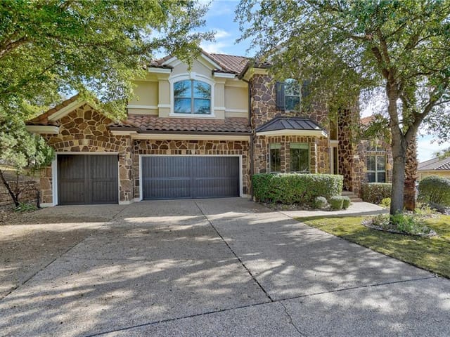 11600 Hunters Green Trl