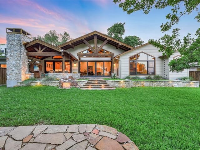 11601 Santa Cruz Dr