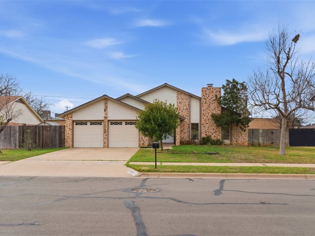 11602 Crosstimber Dr