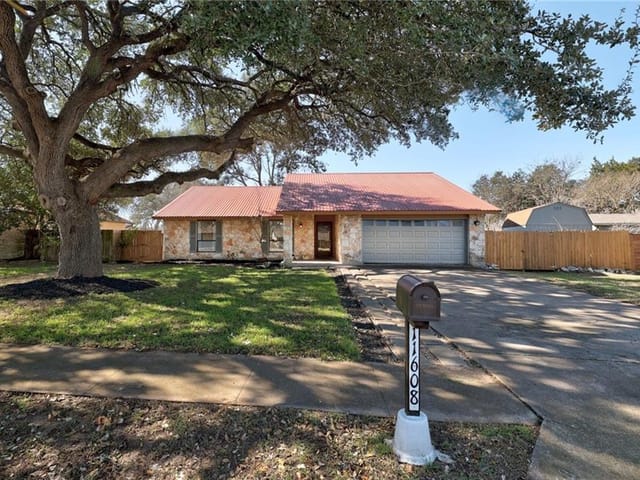 11608 Crosstimber Dr