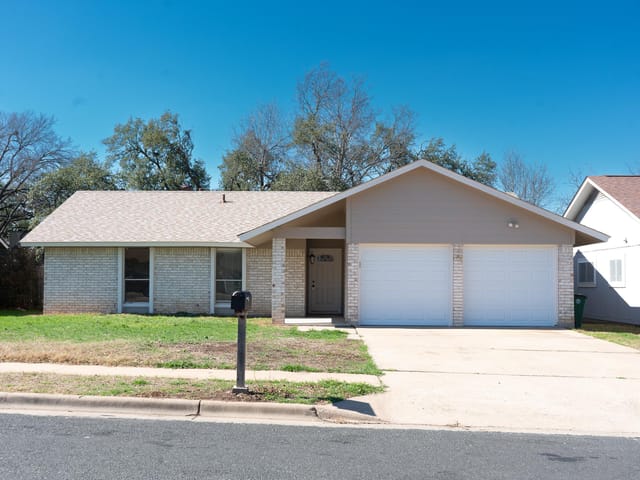 11608 Fast Horse DR