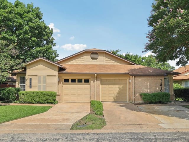 11608 Norwegian Wood DR