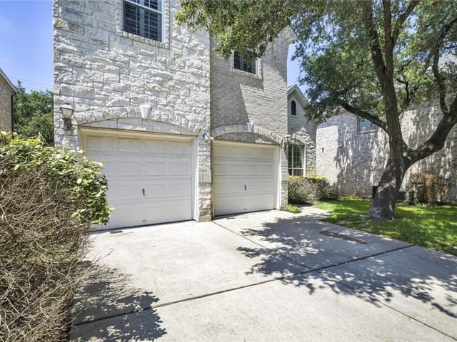 11608 SPICEWOOD Pkwy Unit #9