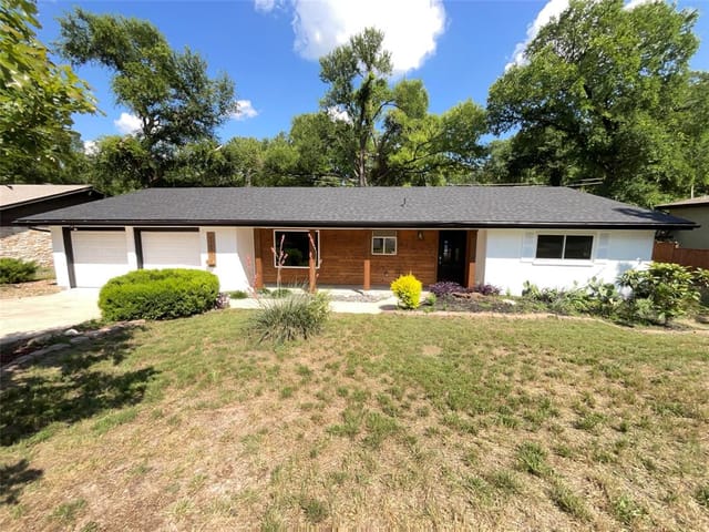 11609 Eubank Dr