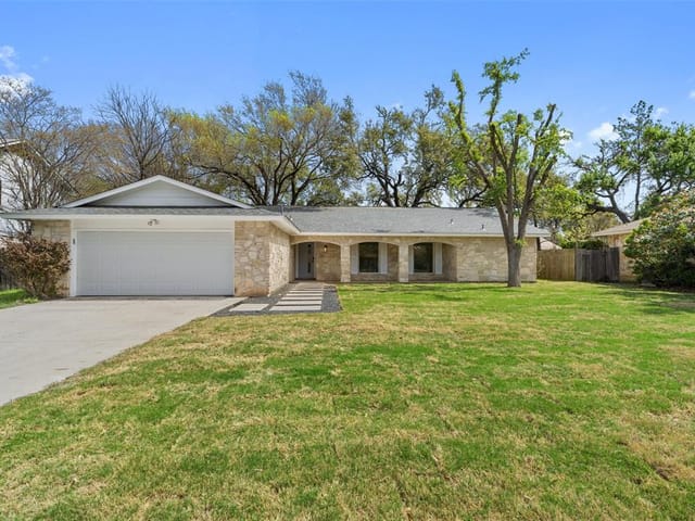 11609 Queens Way