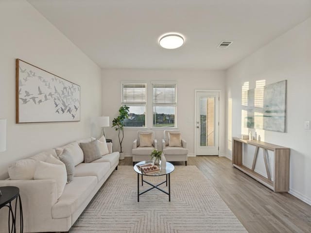 11610 Connaught CV