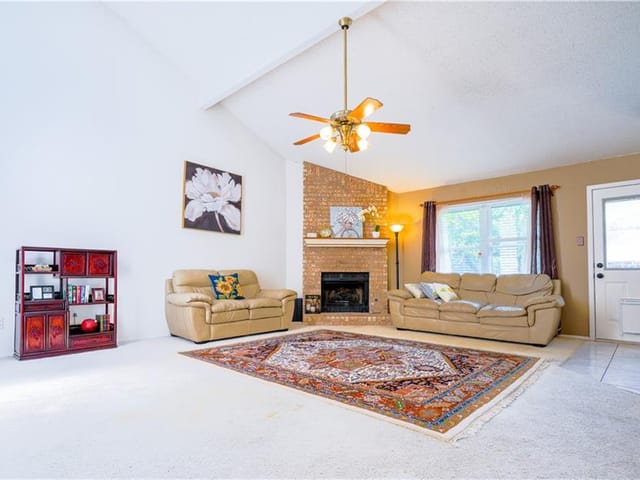 11613 Tanglebriar Trl