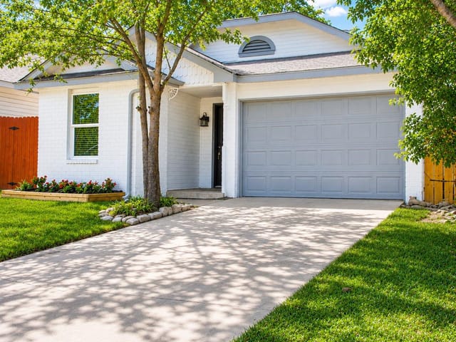 11614 Pearwood PL