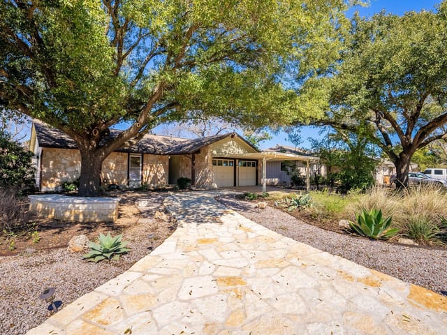 11614 Spotted Horse Dr