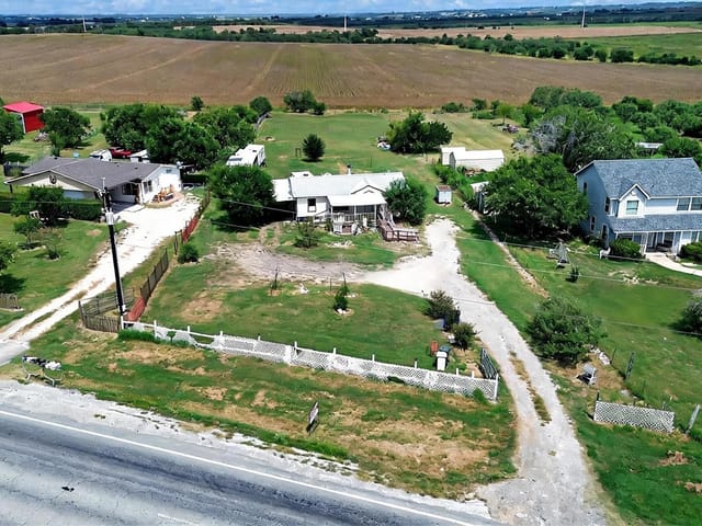 11615 N State Highway 123