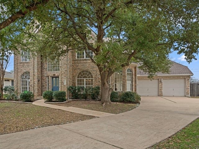 11620 Medallion Ln