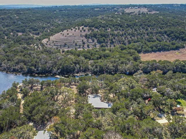 1165 Deer Lake RD