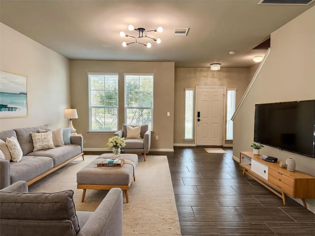 117 Adage Dr