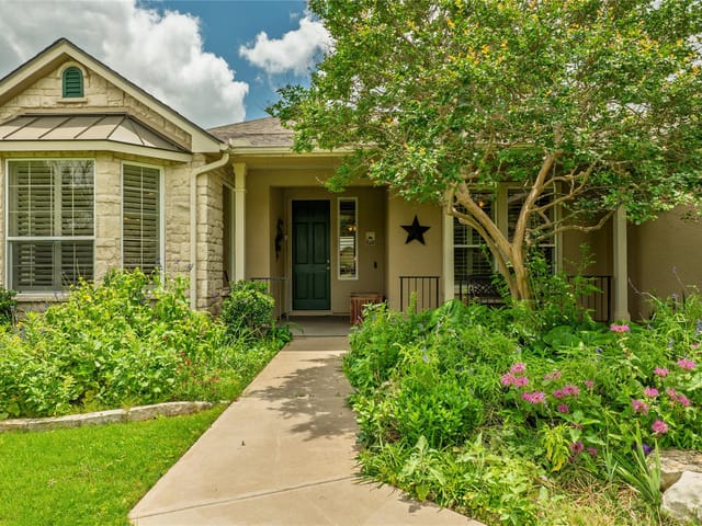 117 Blazing Star Dr