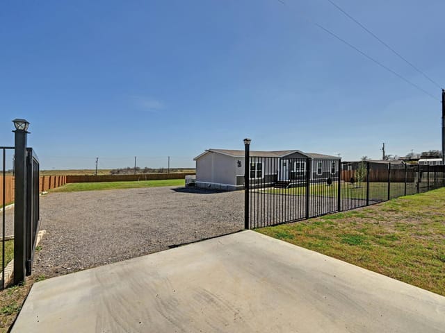 117 Castellana Way