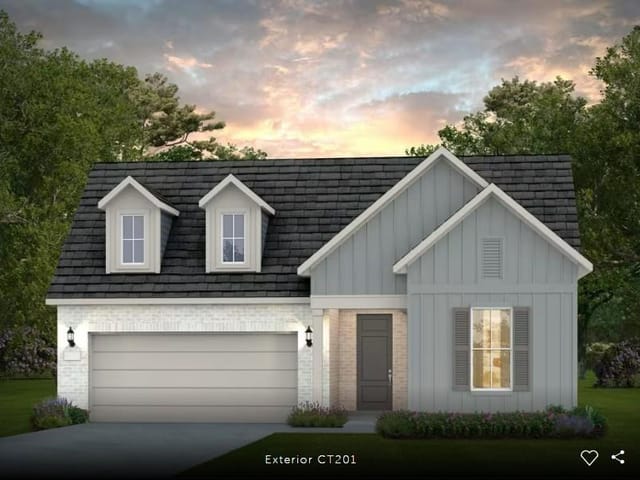 117 Centerfire LN
