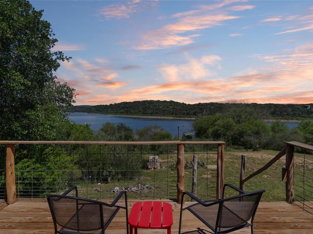 117 Lake View DR
