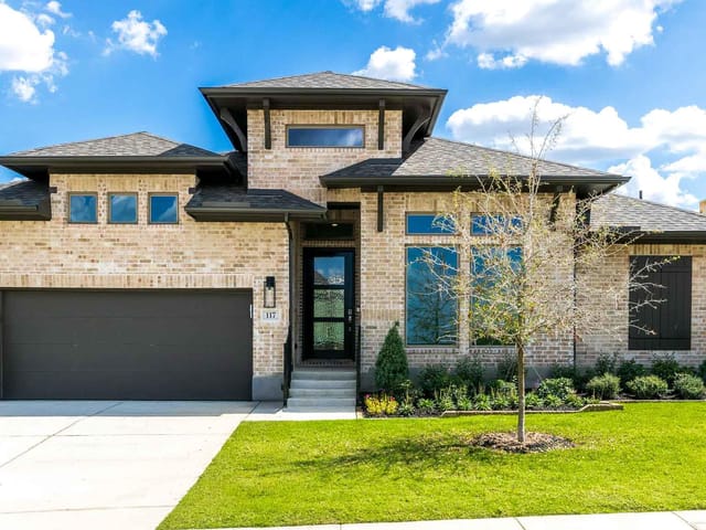 117 North River WAY
