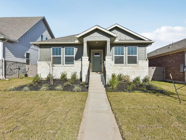 117 Rock Daisy Trl