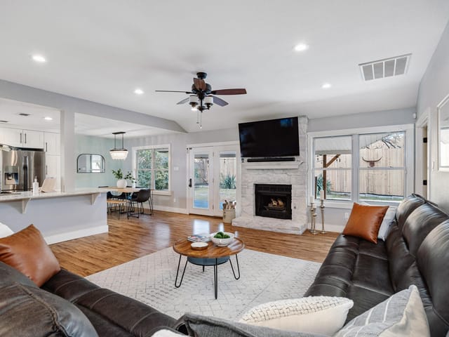11700 Tanglebriar Trl