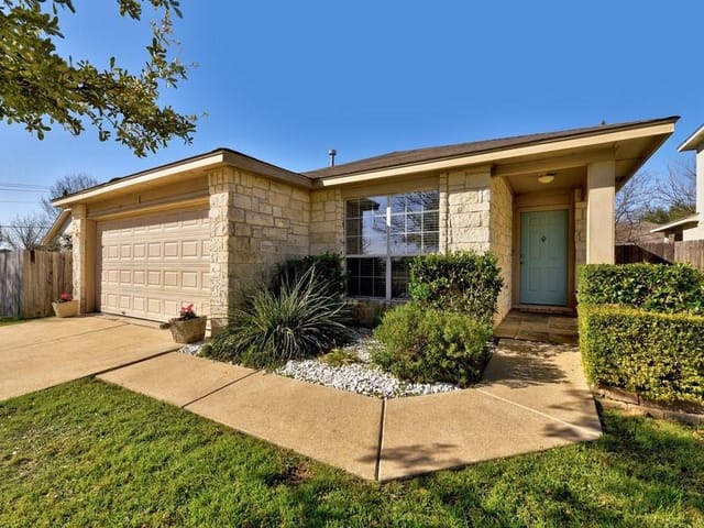 11702 Jim Thorpe Ln