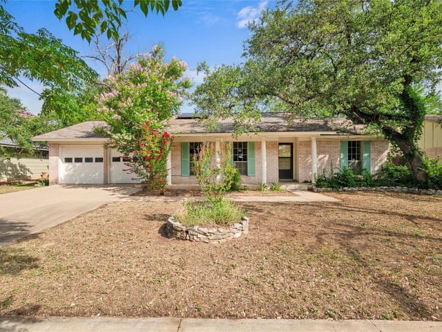 11702 Shoshone Dr