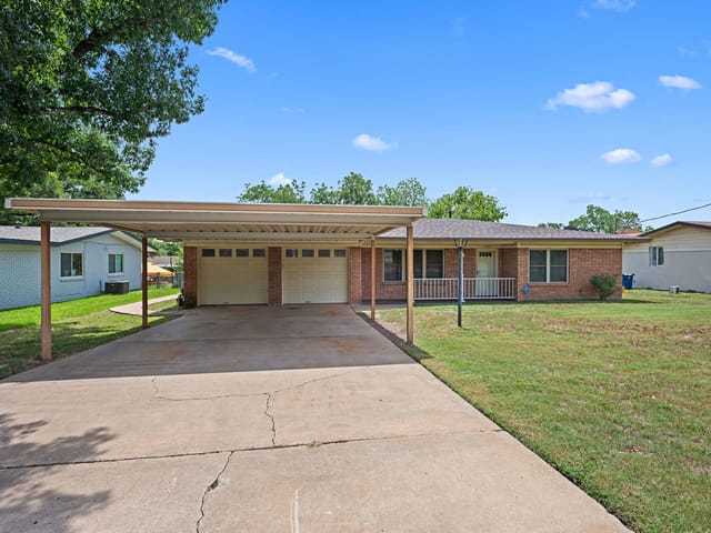 11705 Oak Trl