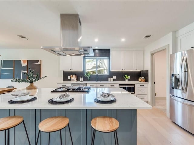 11706 Tanglebriar Trl