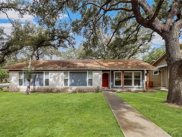 11708 Broad Oaks Dr