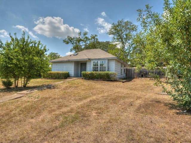 11708 Hornsby Dr