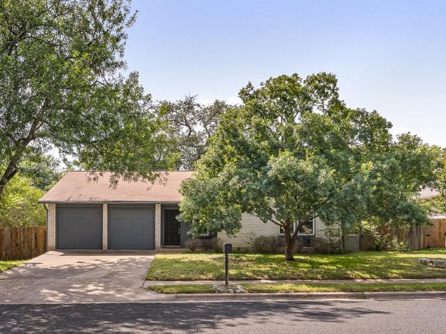 11708 Spotted Horse Dr