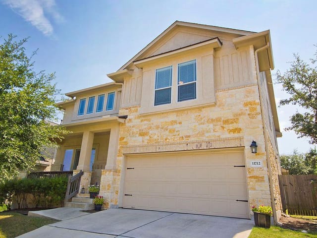 11712 Cherisse Dr