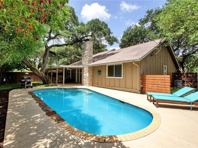 11715 Shoshone Dr