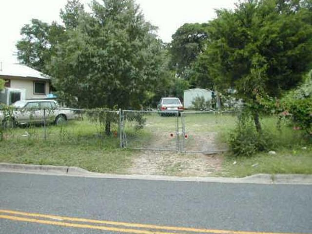 1172 Oakgrove AVE