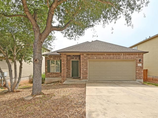 11725 Alexs Ln