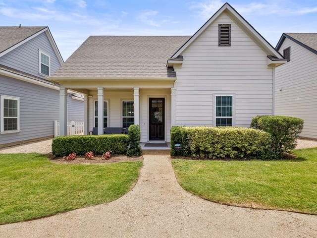 1174 Grant Wood Ave