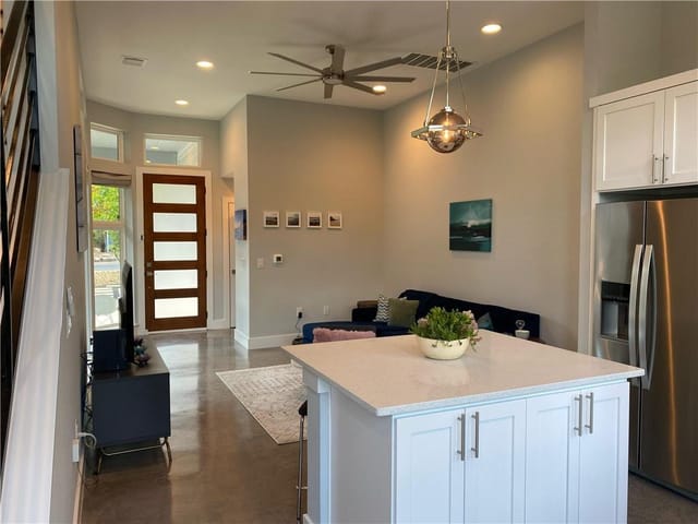 1177 Pandora St Unit #B