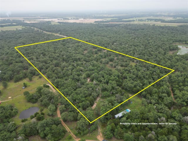 1178 Private Road 3063